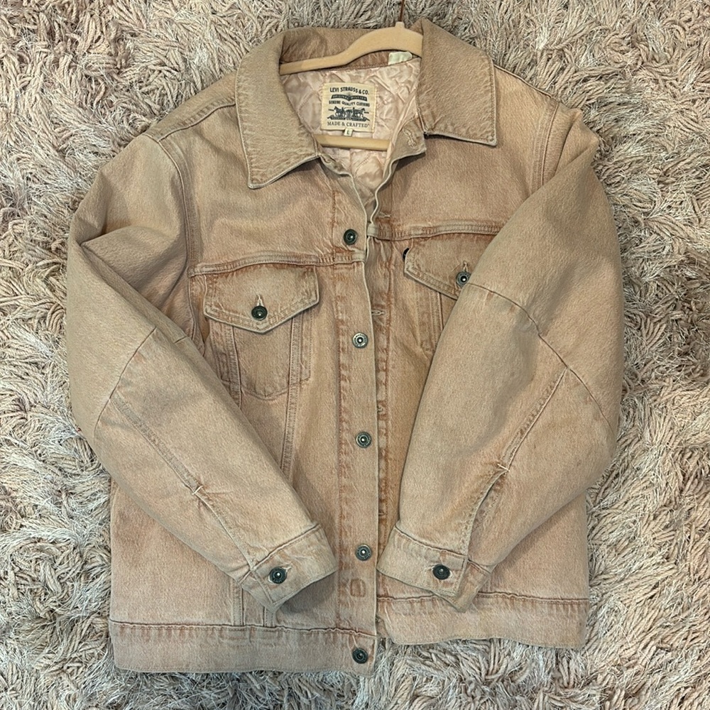 Pale Pink Levi’s Jackef